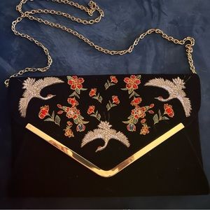NWOT Neiman Marcus embroidered velvet clutch